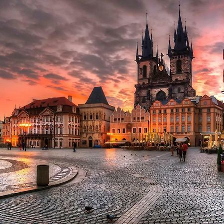 Spacious Apartment Near Wenceslas Square Прага Экстерьер фото